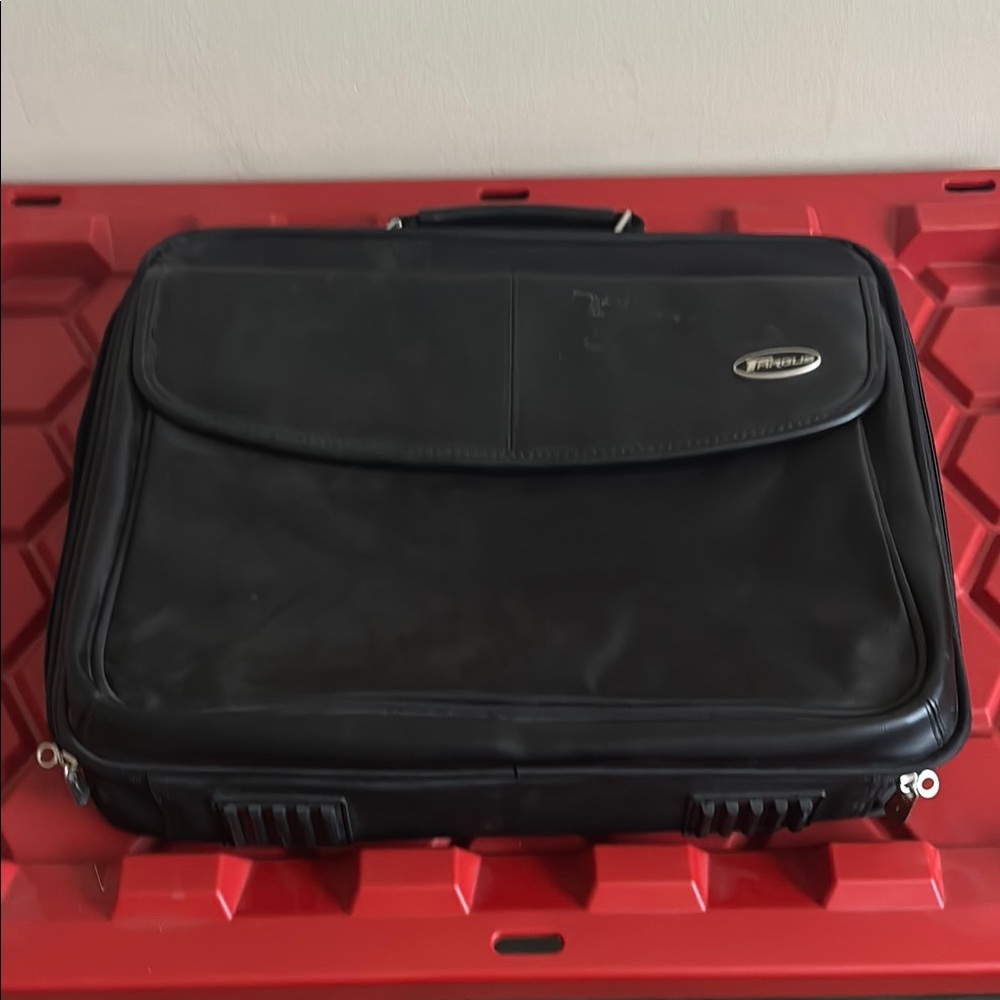 Targus Black Professional Briefcase